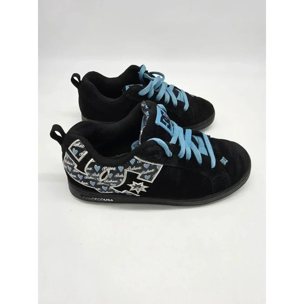 DC Shoes Court Graffik SE Womens 7.5 Black Suede Blue Hearts Y2K Chunky Skate 07